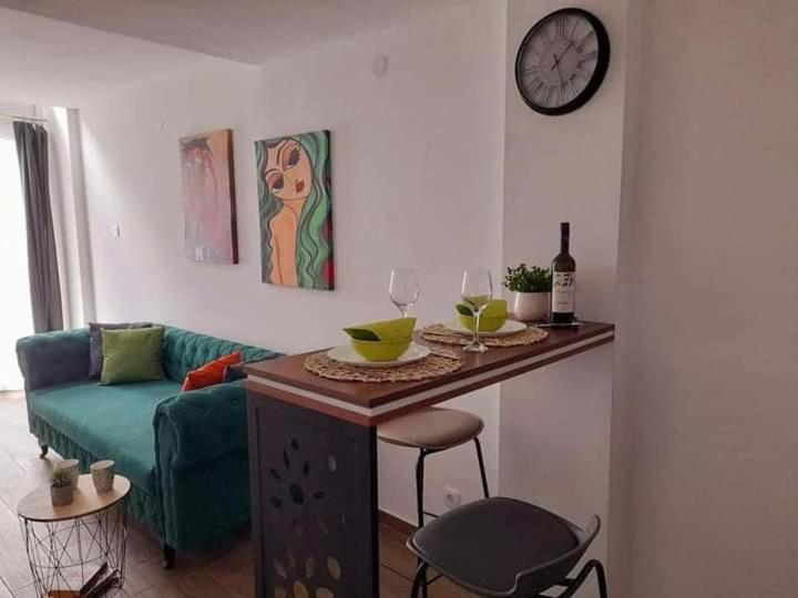 Limone Apartmani Ni المظهر الخارجي الصورة