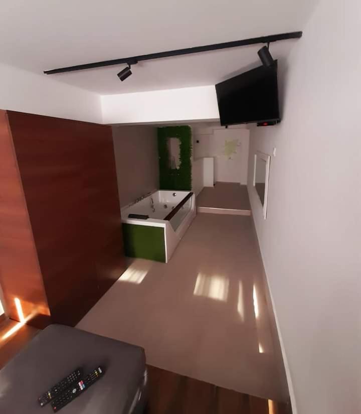 Limone Apartmani Ni المظهر الخارجي الصورة